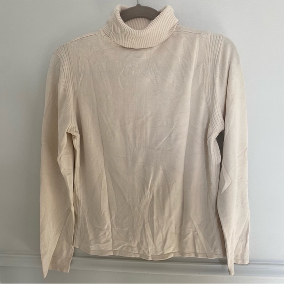 Doncaster Signature 80% Silk Cream Ribbed Turtleneck Sweater Medium - Picture 2 of 5